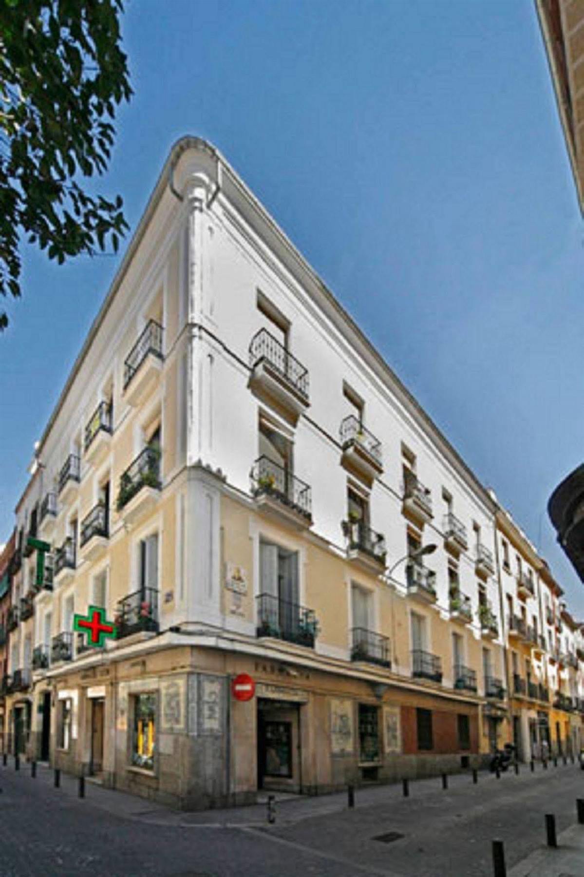 Hostal San Antonio Madrid Exterior photo